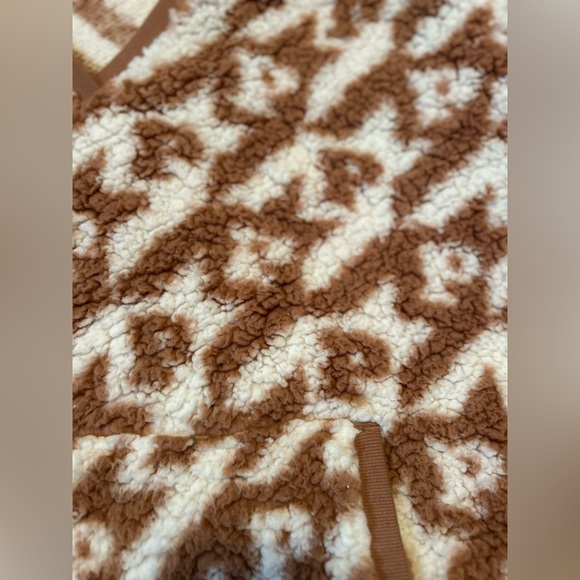 PINK Victoria's Secret Brown and Cream Patterned Top - Picture 6 of 6